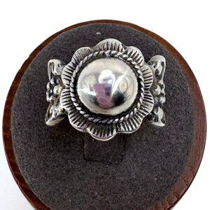 Antique 800 Silver Dome Flower Ring scalloped Design Oxidized Finish Size 7.5
